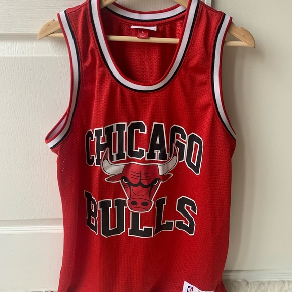 Chicago Bulls Old School Retro Jersey by Mitchell and Ness NBA Size: L - Picture 2 of 8